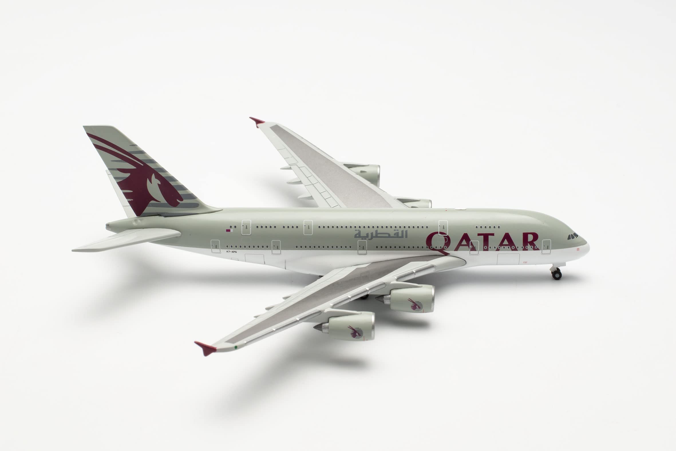 herpa-wings-airbus-a380-qatar-airways-a7-apg-1-500-metall image 1
