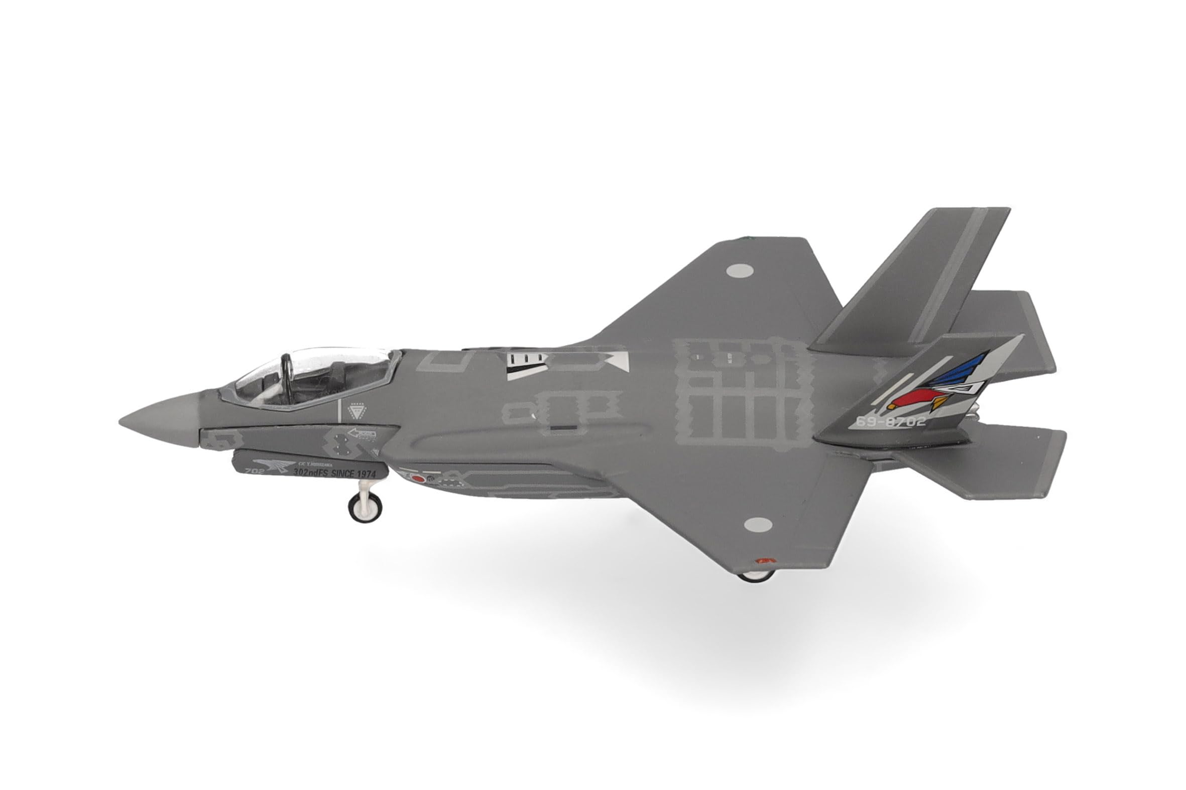 herpa-wings-f-35a-lightning-ii-jet-metall-1-200 image 2
