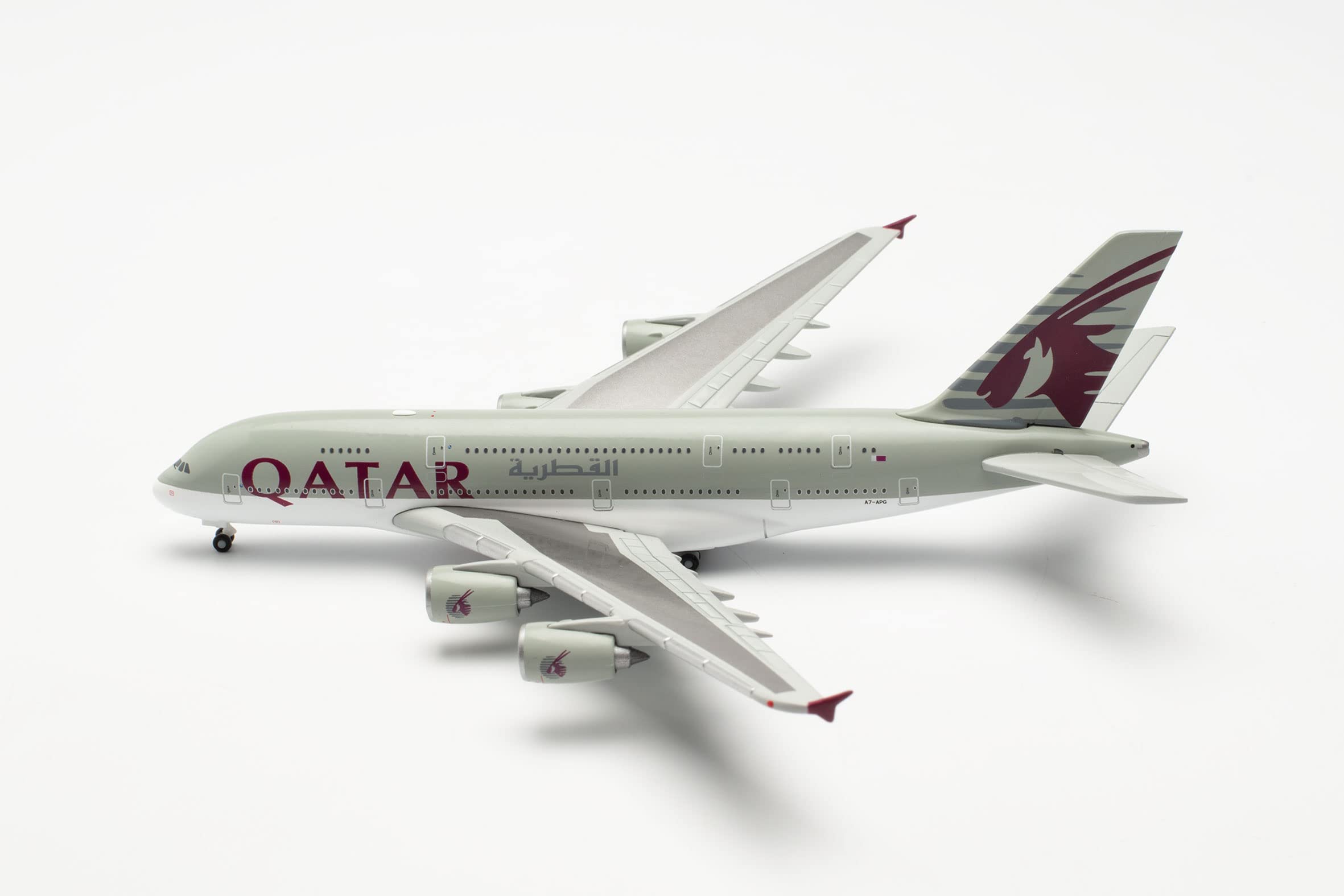 herpa-wings-airbus-a380-qatar-airways-a7-apg-1-500-metall image 2