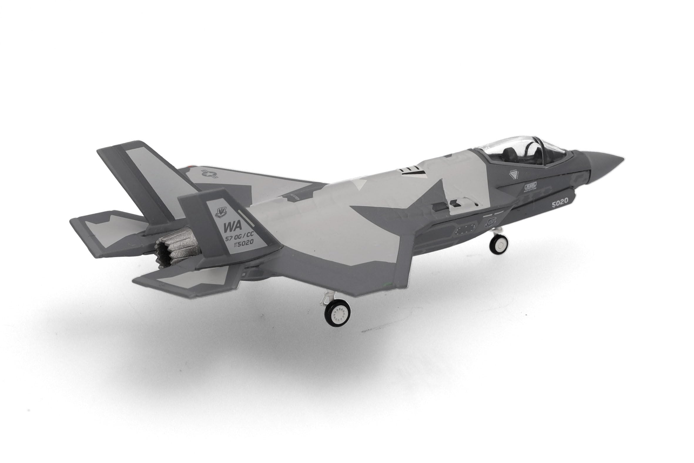 herpa-wings-f-35a-lightning-ii-u-s-air-force-1-200-metall image 3
