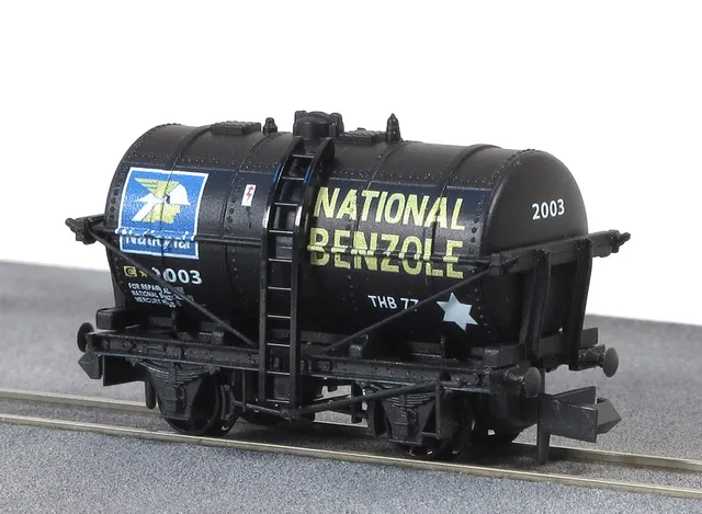 peco-nrp181-n-kesselwagen-national-benzole-no-2003 image 1