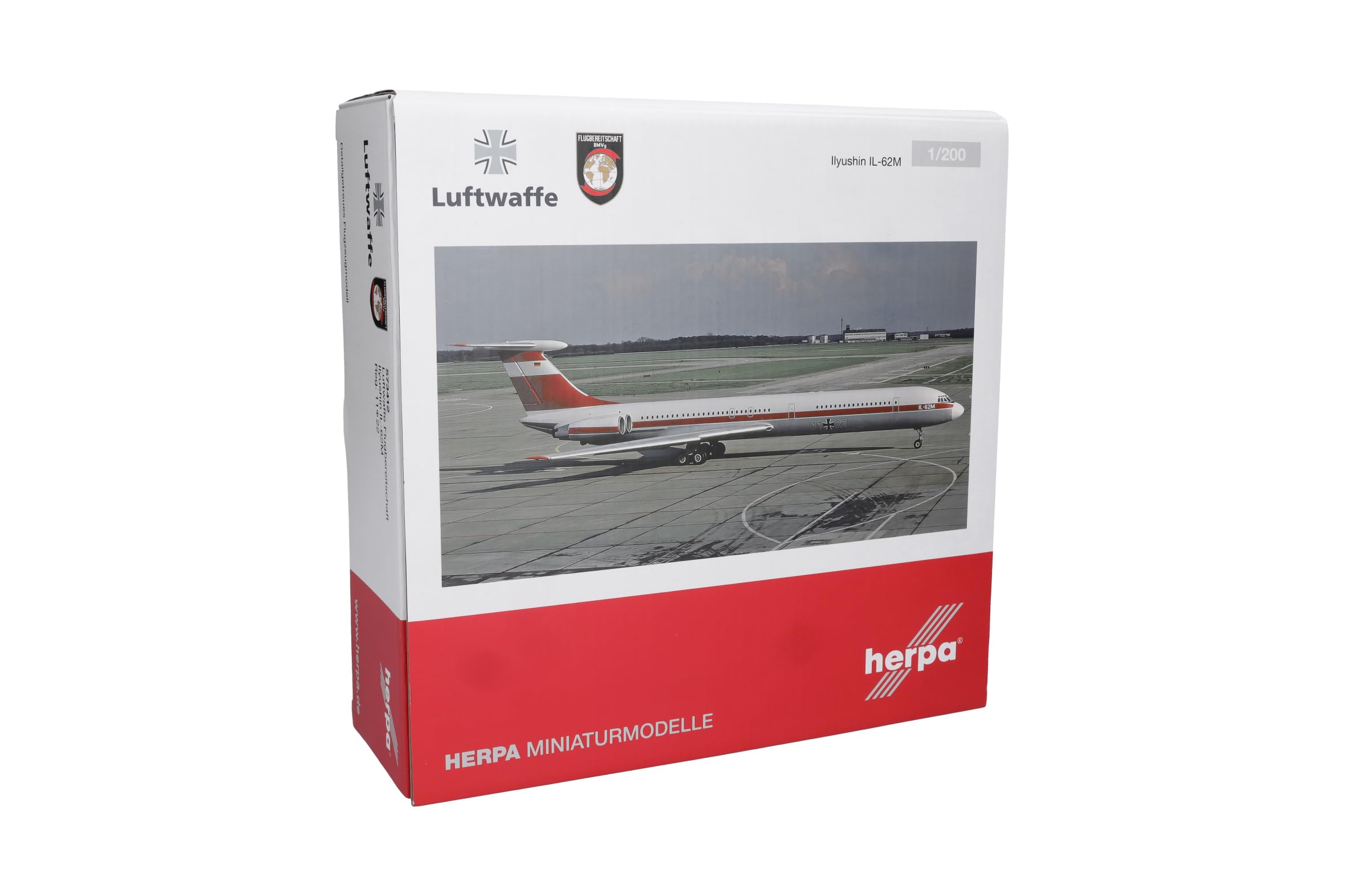 herpa-wings-il-62m-luftwaffe-modellflugzeug-1-200-metall image 5