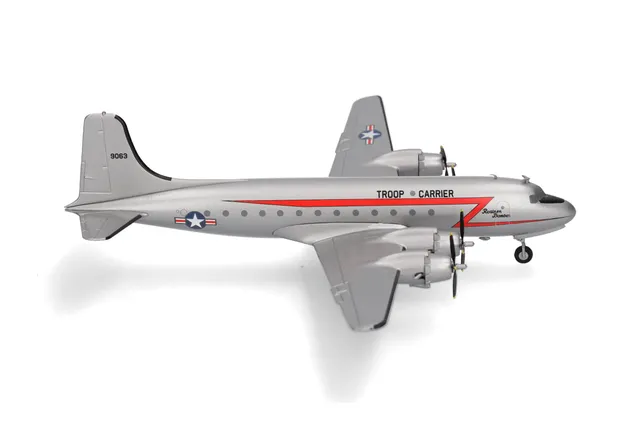 herpa-wings-douglas-c-54-skymaster-rosinenbomber-1-200-metall image 1