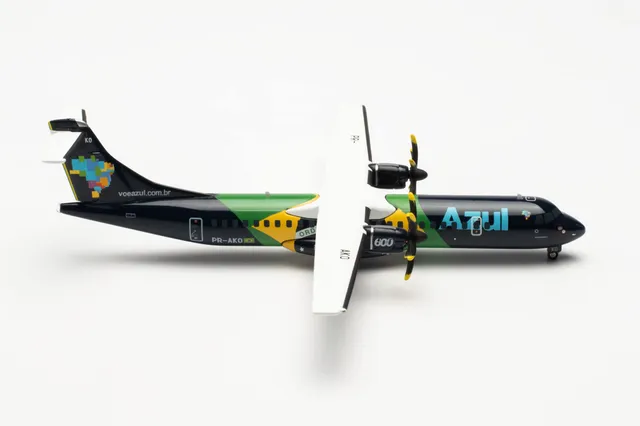 herpa-wings-atr-72-600-flugzeugmodell-azul-brazilian-flag-1-200 image 1