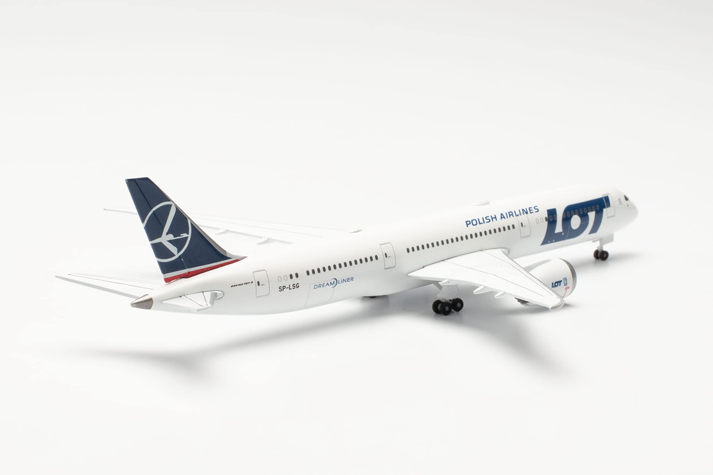 herpa-wings-boeing-787-9-flugzeugmodell-1-500-lot image 3