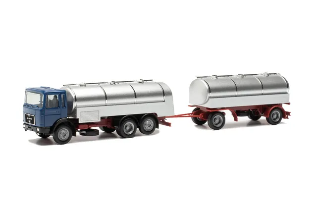 herpa-basic-man-f8-milchtank-h-ngerzug-lkw-modell-1-87 image 1