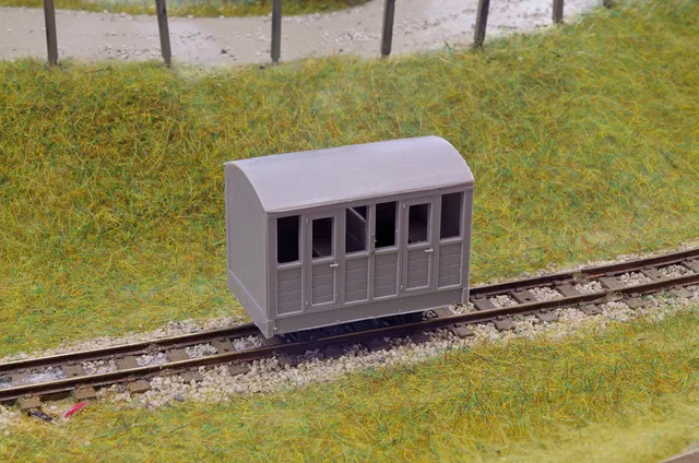 dundas-dm75-oo-9-personenwagen-3-klasse-bausatz image 1