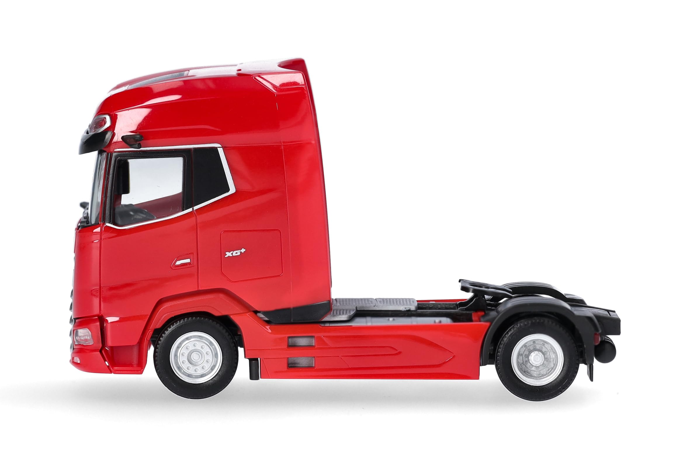 herpa-daf-xg-facelift-zugmaschine-modell-lkw-rot-2achs-1-87 image 4