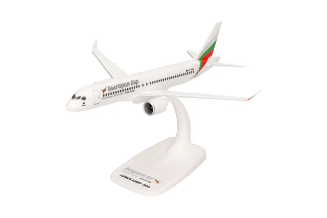herpa-snapfit-bulgaria-air-a220-300-modellflugzeug-1-200 image 1