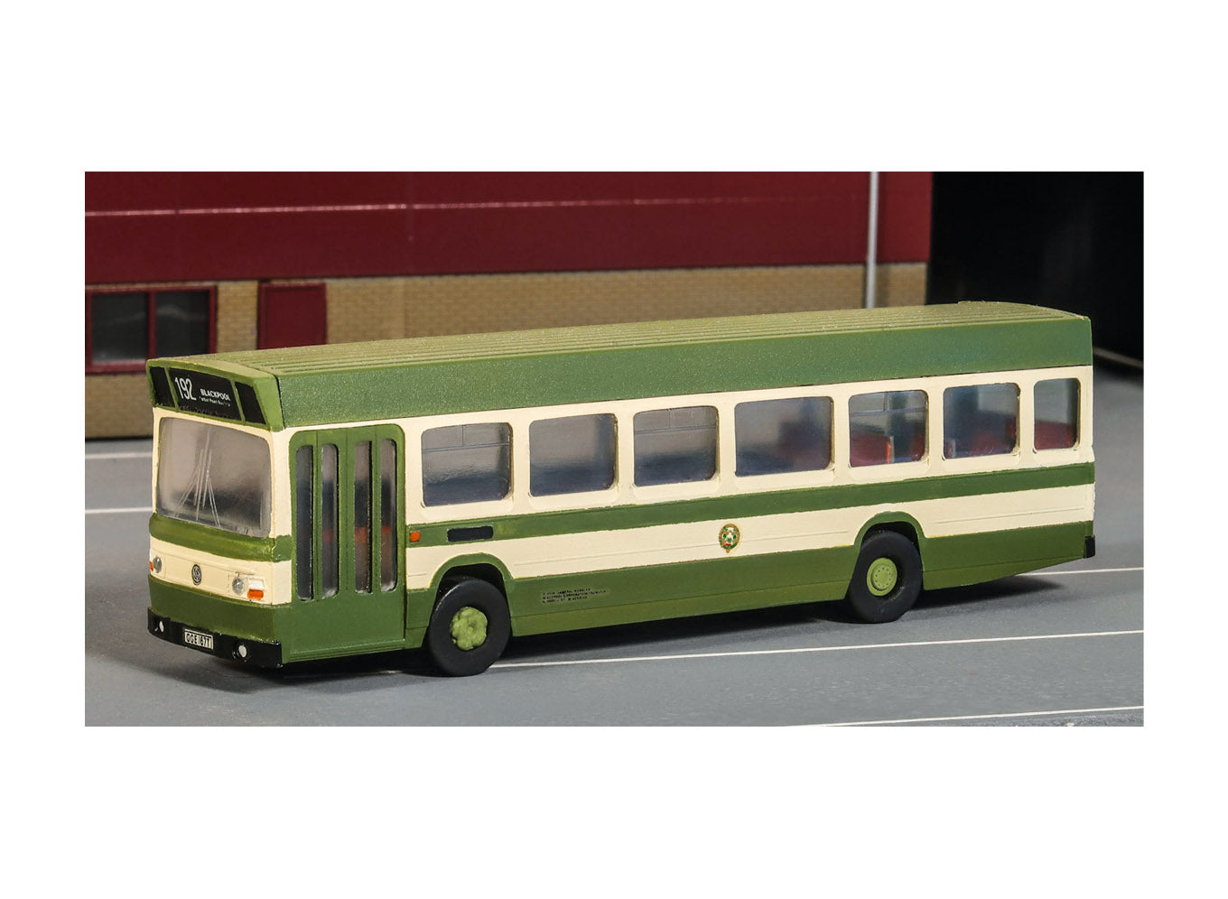 peco-modelscene-5141-leyland-national-bus-bausatz-oo image 1