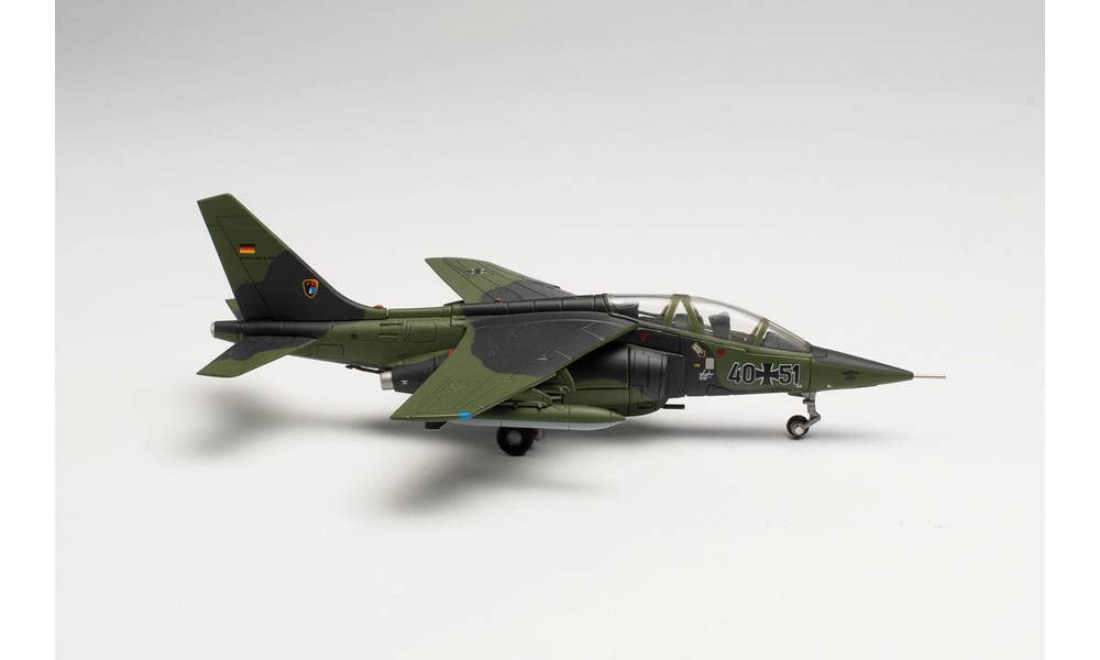 herpa-wings-alpha-jet-a-jabog-41-husum-flugzeug-1-72-metall image 1
