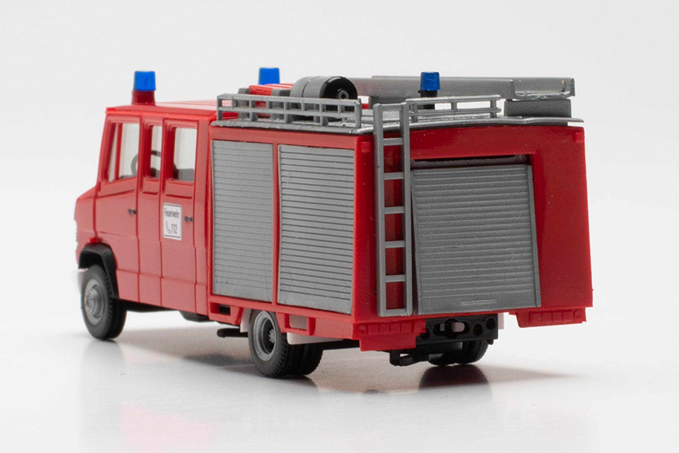 herpa-basic-mercedes-t2-lf-8-6-feuerwehr-modellauto-1-87 image 3