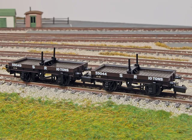 peco-nr1152s-bolster-wagon-doppelpack-spur-n-sr-braun image 1