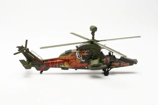 herpa-german-army-airbus-ec665-tiger-hubschrauber-1-72-metall image 1