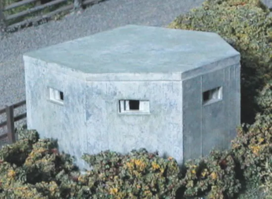 wills-ss74-pillbox-bunker-oo-ho-bausatz-vormontiert-farbig image 1
