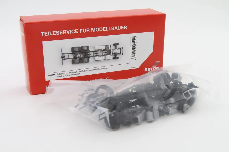 herpa-cars-trucks-fahrgestell-lkw-7-82-m-mercedes-3a-modell-lkw-2-st-ck image 1
