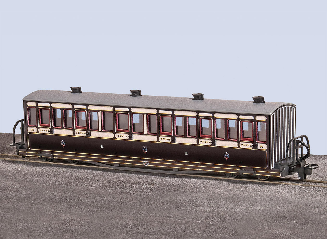 peco-gr600b-bowsider-personenwagen-nr-18-oo-9-kurz image 1