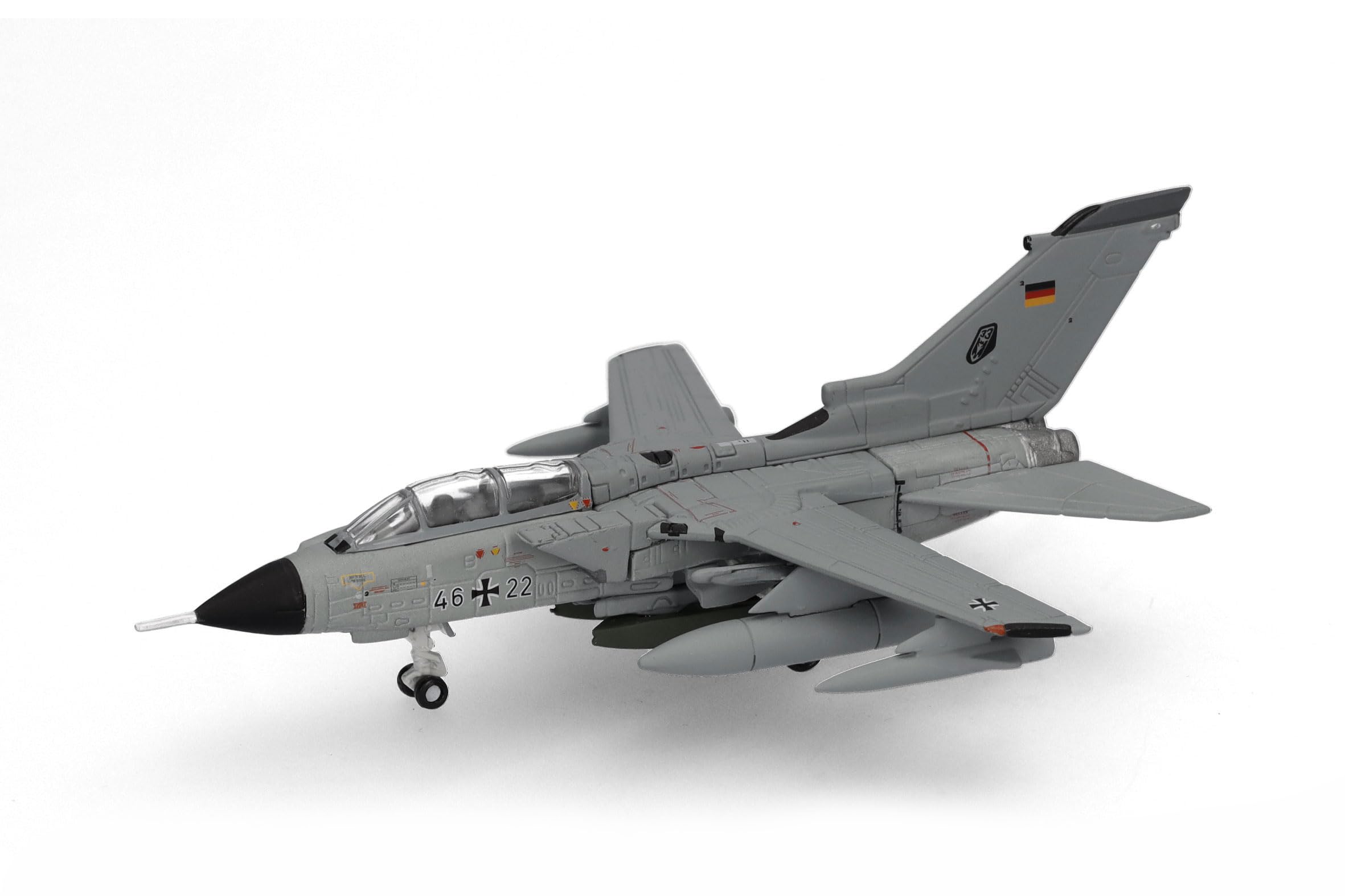 herpa-wings-luftwaffe-tornado-ids-taktlwg-33-flugzeug-1-200 image 4
