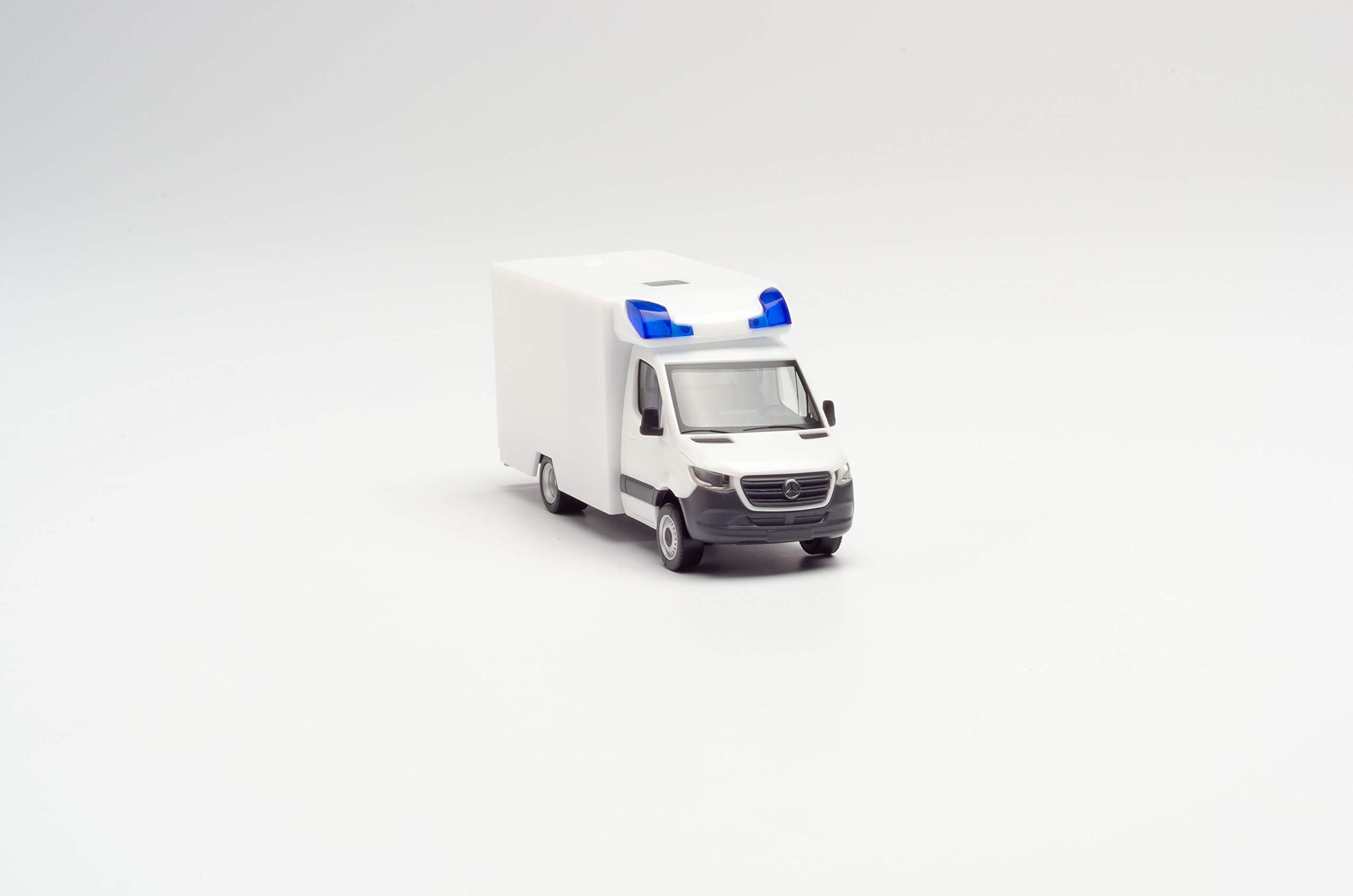 herpa-minikit-mercedes-sprinter-18-fahrtec-rtw-bausatz-wei-1-87 image 5