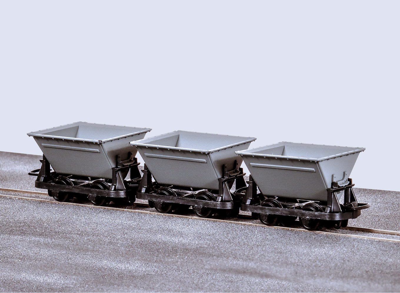 peco-gr-330-v-kipploren-braun-oo-9-3er-pack-wagen image 1
