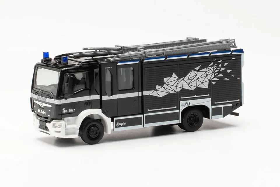 herpa-man-tgm-ziegler-z-cab-lkw-modell-feuerwehr-1-87 image 1