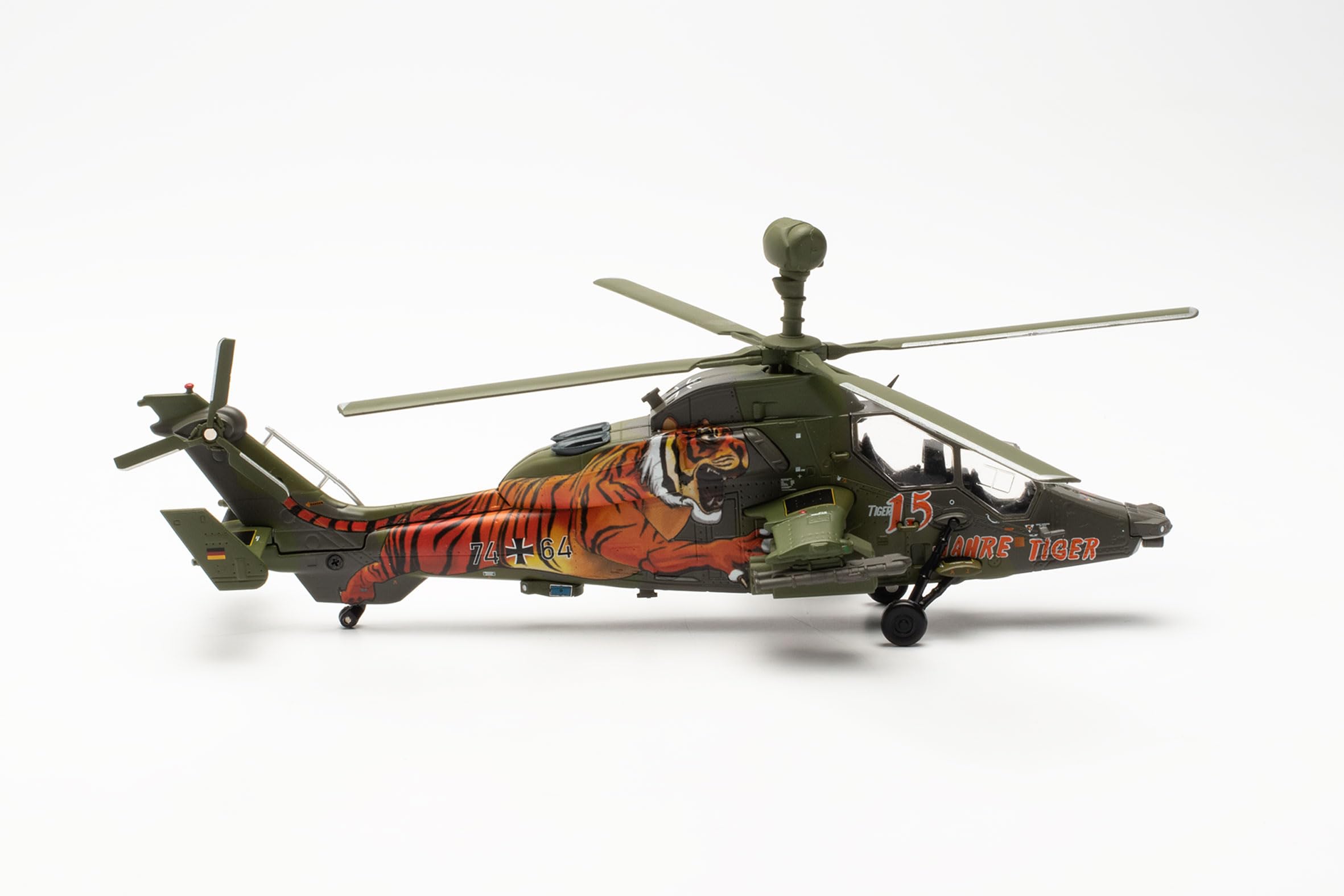 herpa-german-army-airbus-ec665-tiger-hubschrauber-1-72-metall image 1