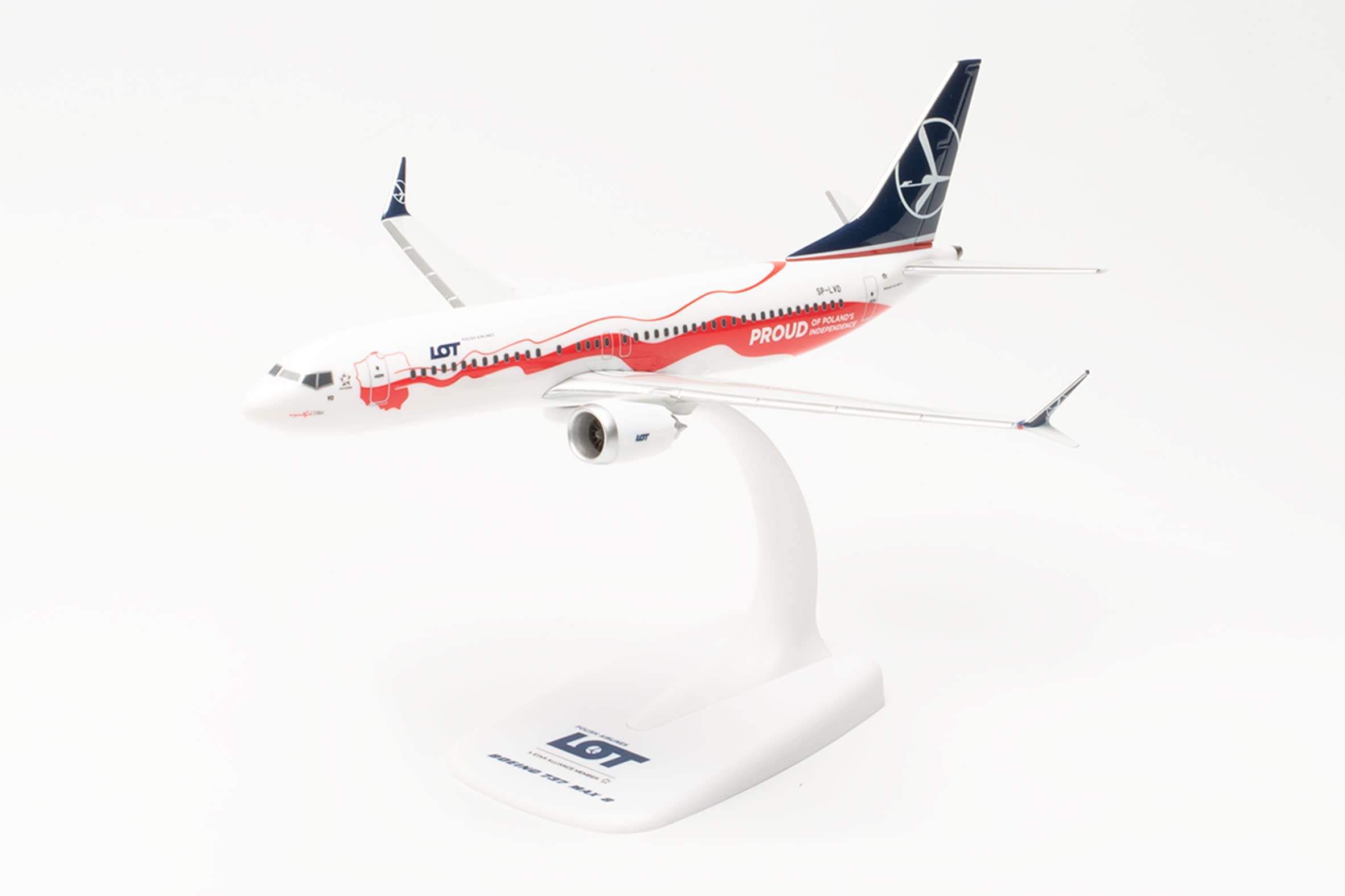herpa-snapfit-lot-boeing-737-max-8-sp-lvd-1-200 image 1