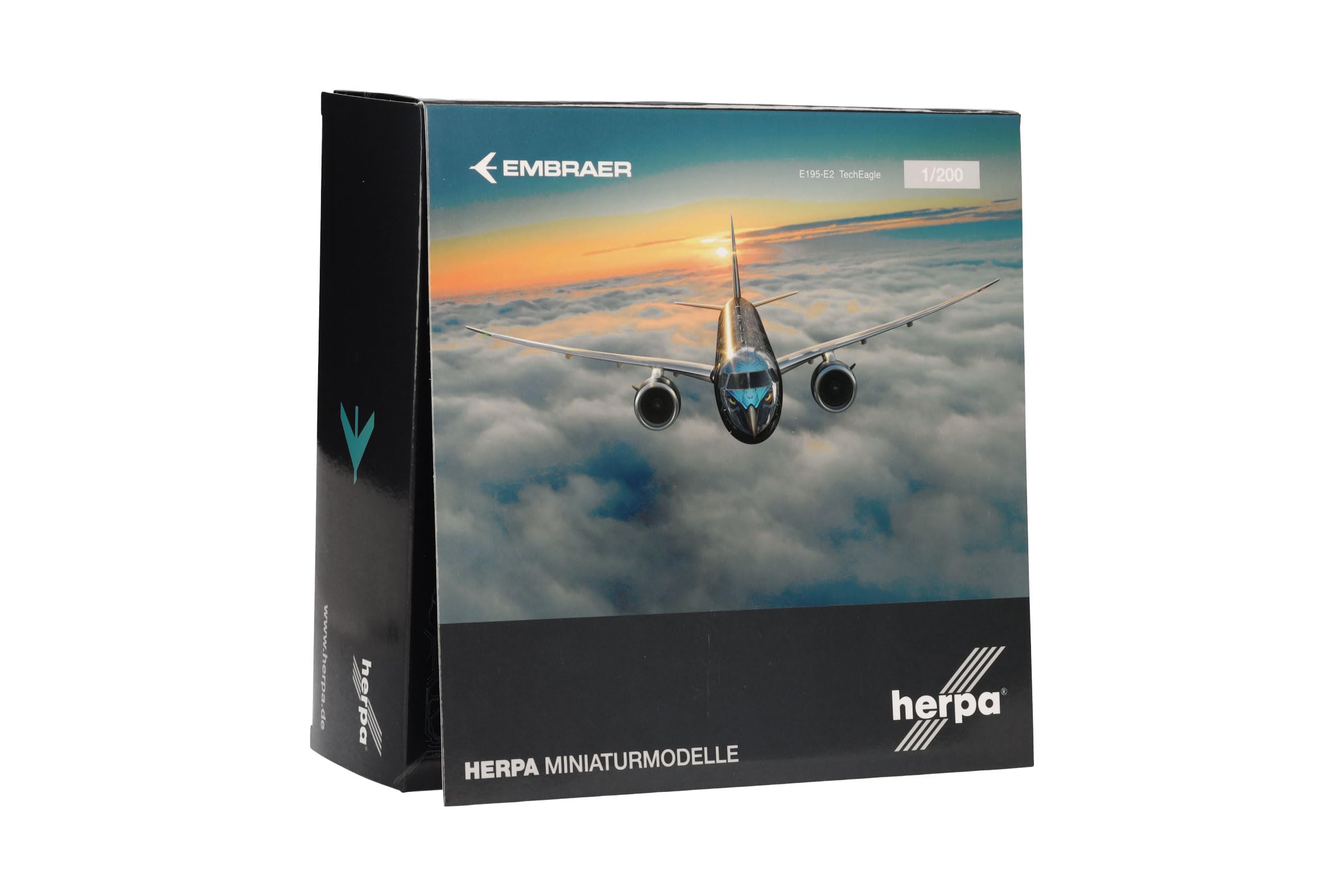 herpa-572989-embraer-e195-e2-tech-eagle-1-200-kunststoff image 6