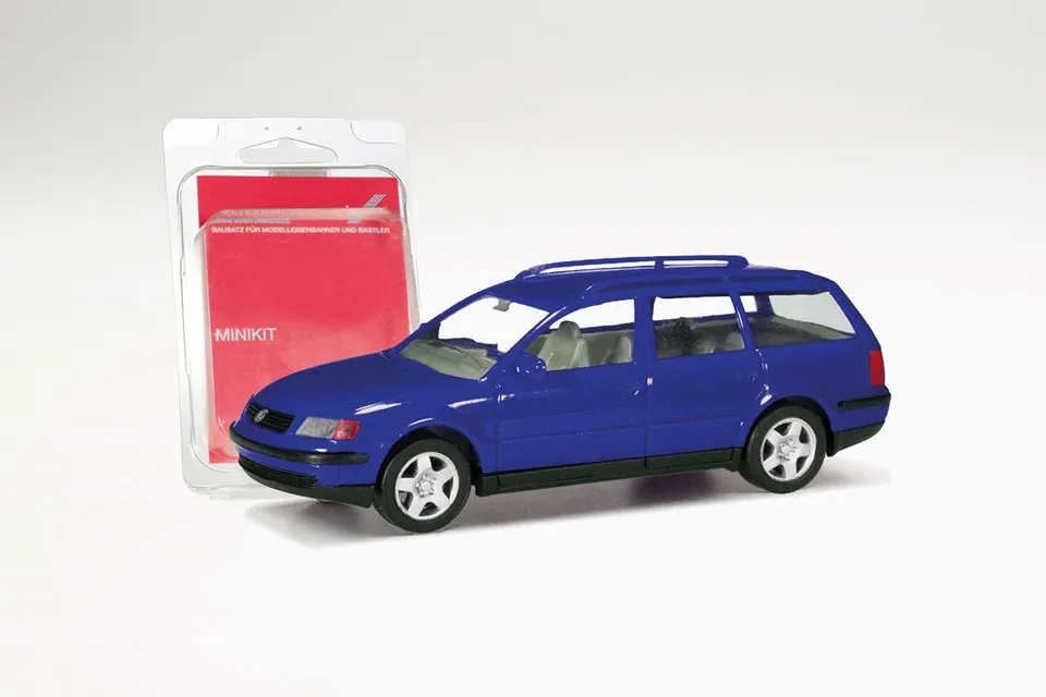 herpa-minikit-vw-passat-variant-auto-modell-1-87-ultramarinblau image 1
