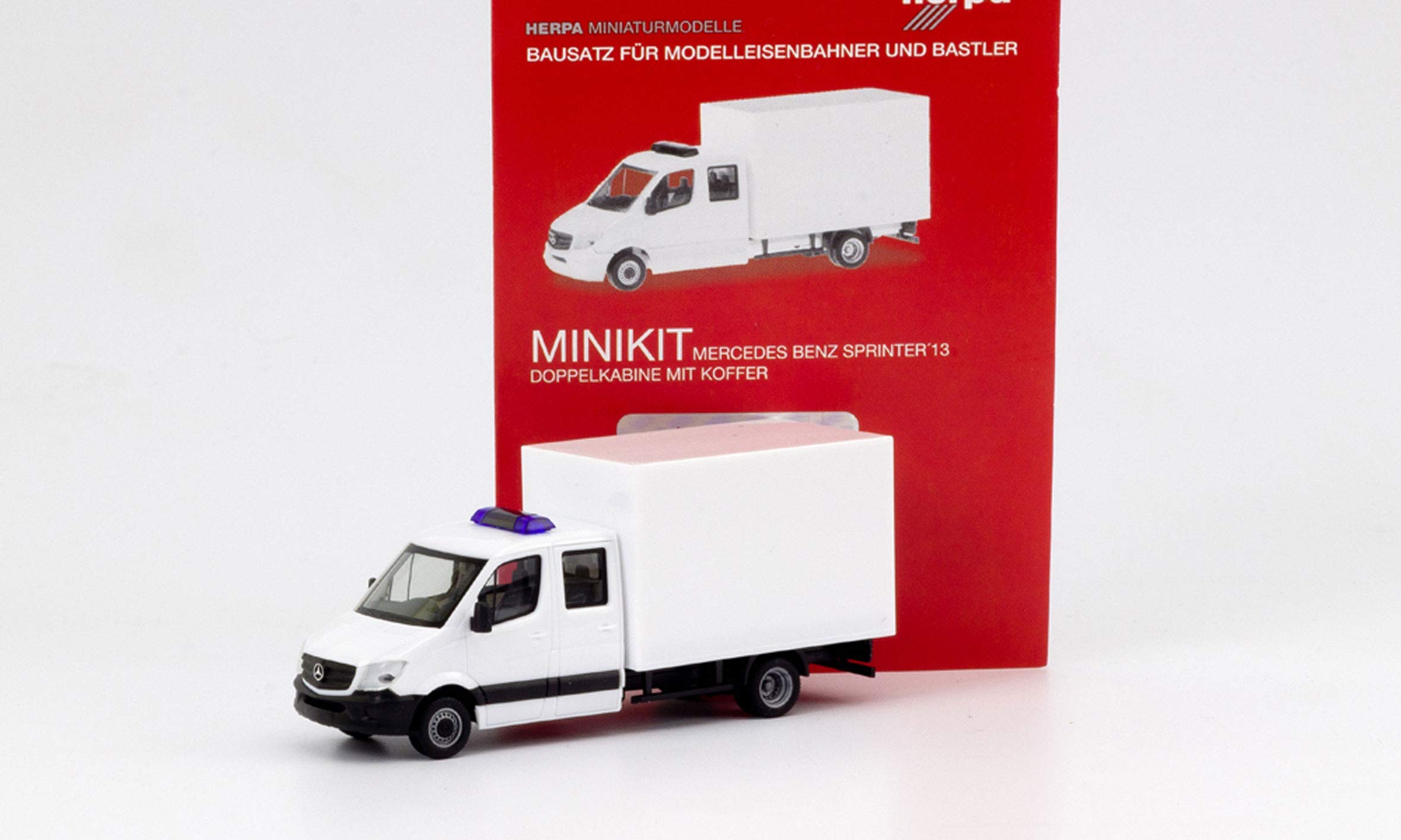 herpa-minikit-sprinter-doppelkabine-koffer-bausatz-wei image 4