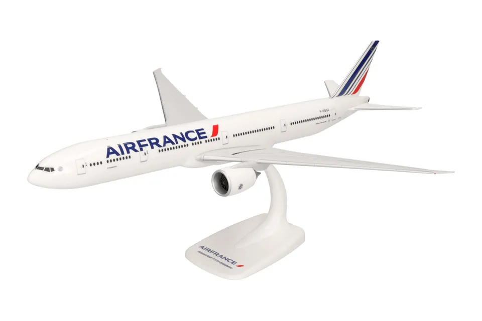 herpa-snapfit-air-france-boeing-777-300er-modellflugzeug-1-200 image 1